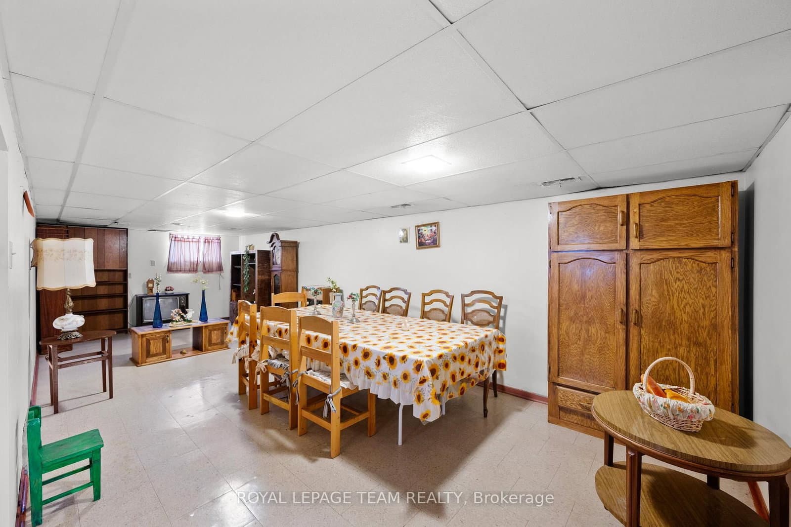 41 Capilano Drive thumbnail 16