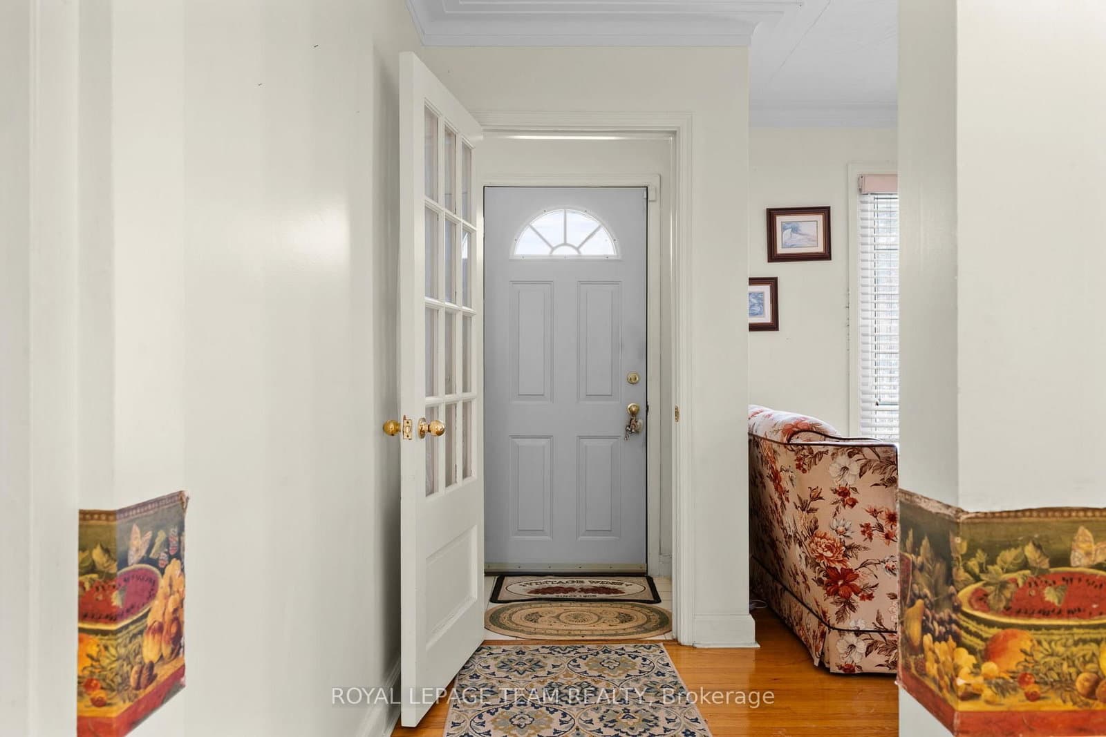 41 Capilano Drive thumbnail 2