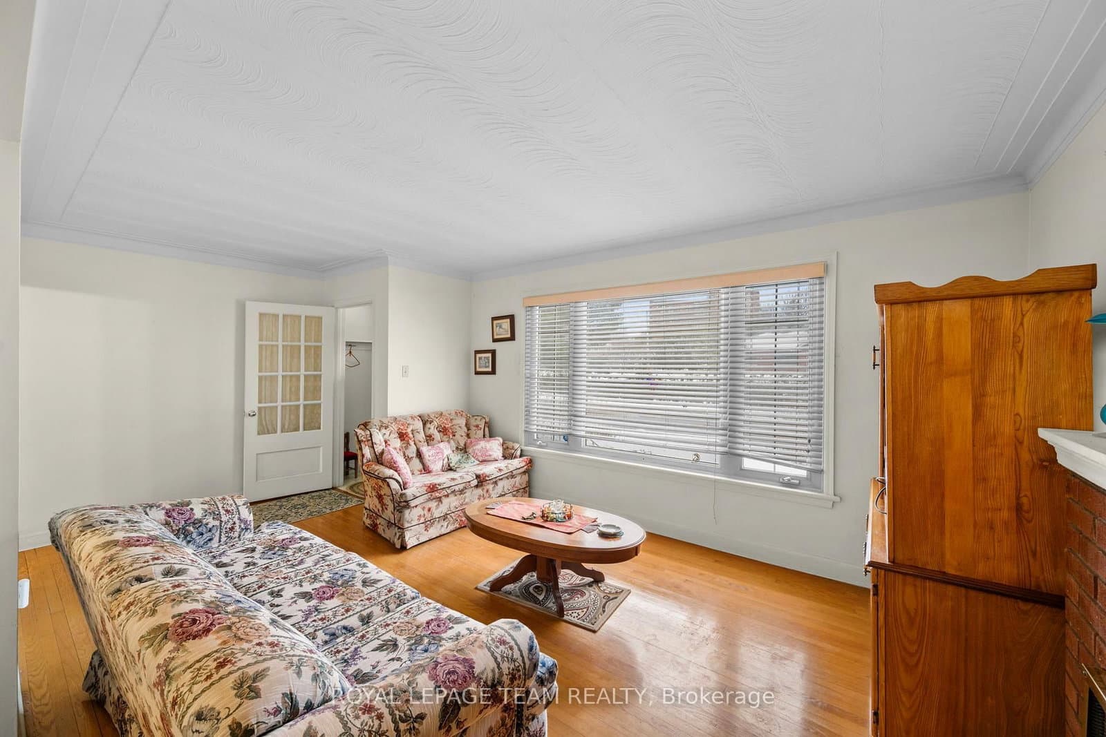 41 Capilano Drive thumbnail 7