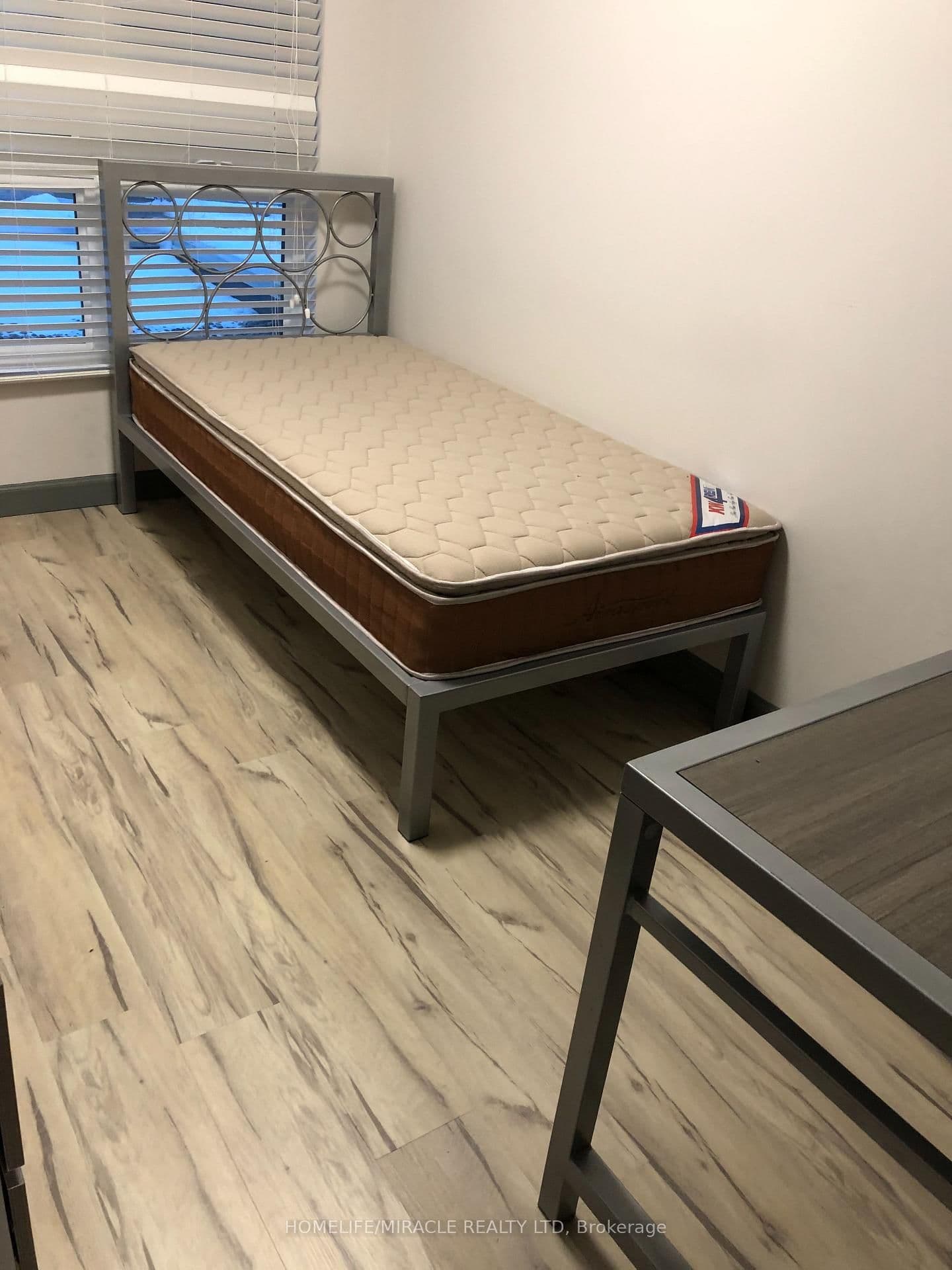 258B Sunview Street, Unit 225 thumbnail 6