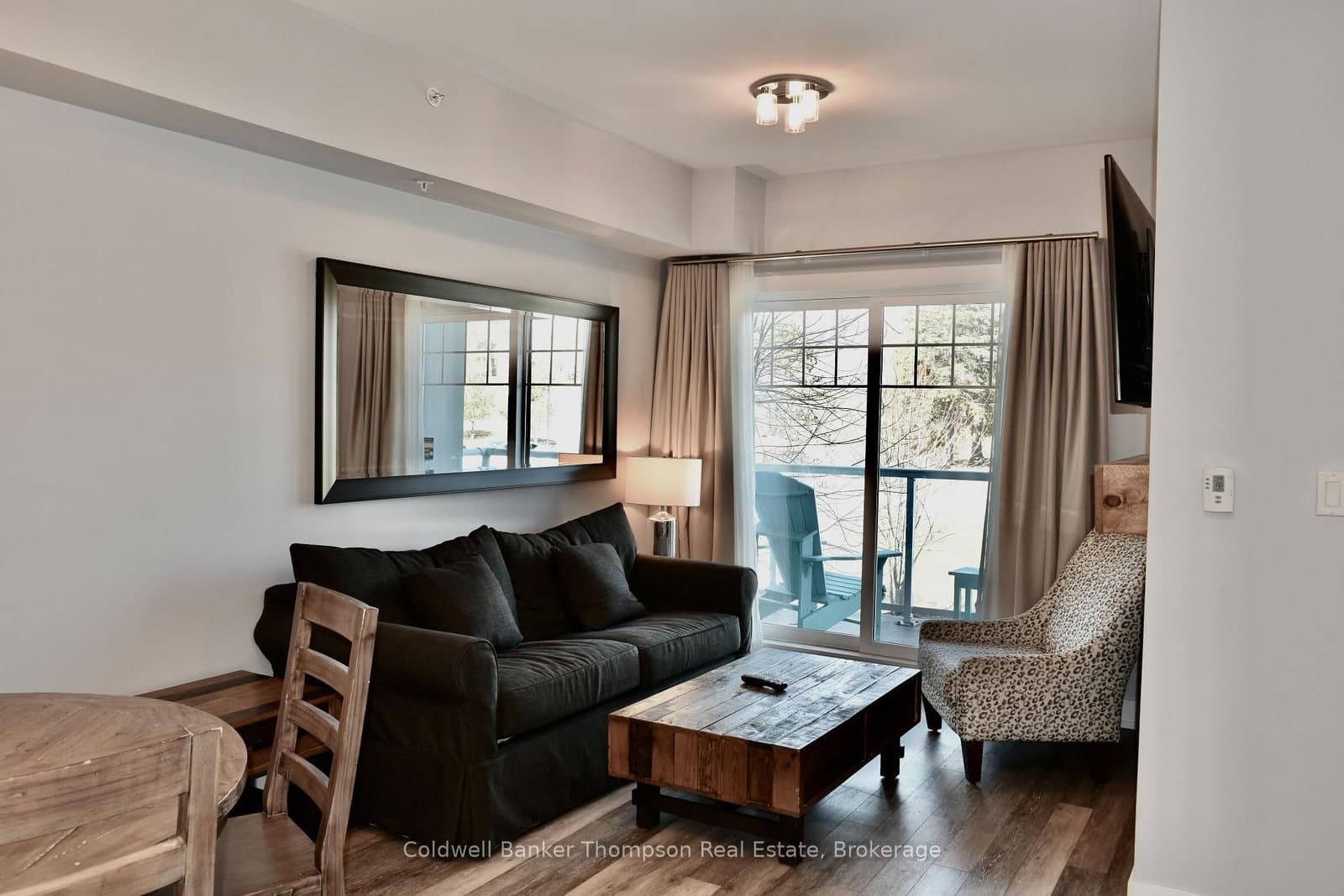 25 PEN LAKE POINT Road, Unit 216 thumbnail 4