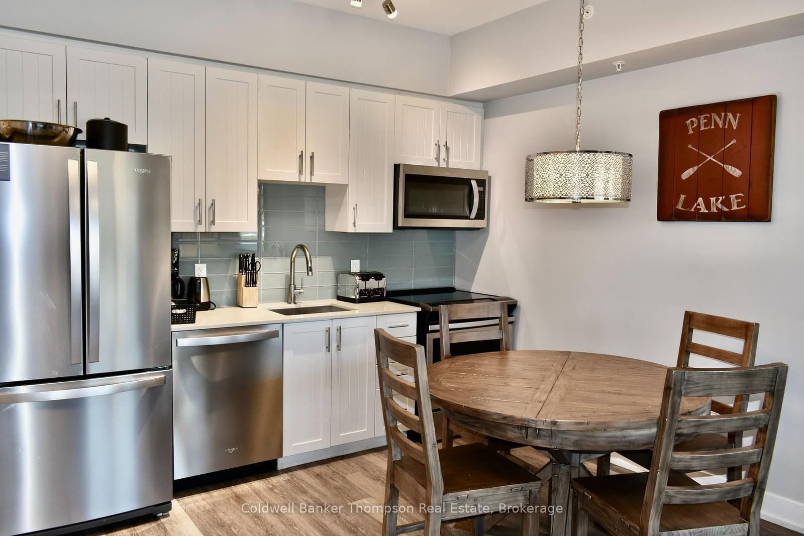 25 PEN LAKE POINT Road, Unit 216 thumbnail 8