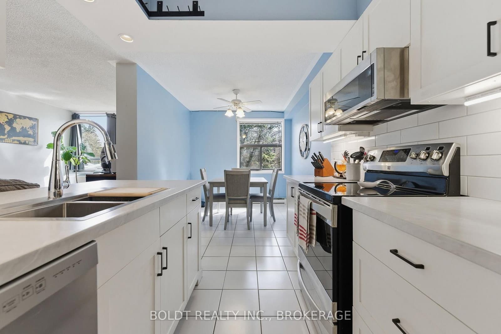 10 Ajax Street, Unit 202 thumbnail 3