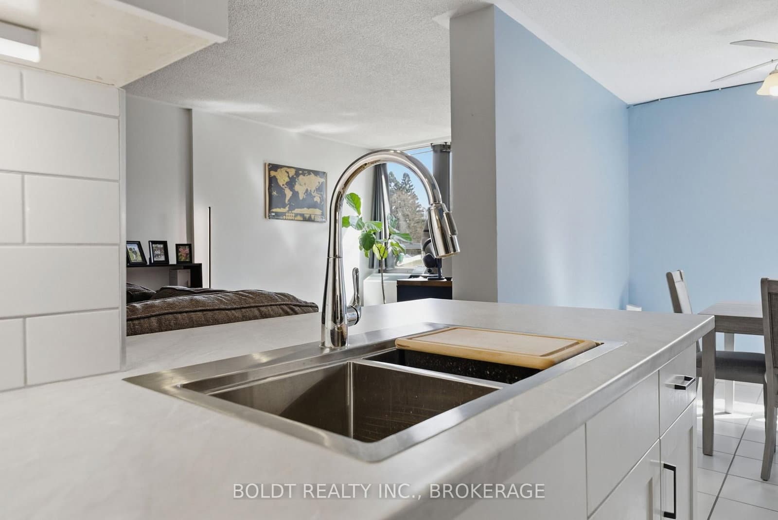 10 Ajax Street, Unit 202 thumbnail 4