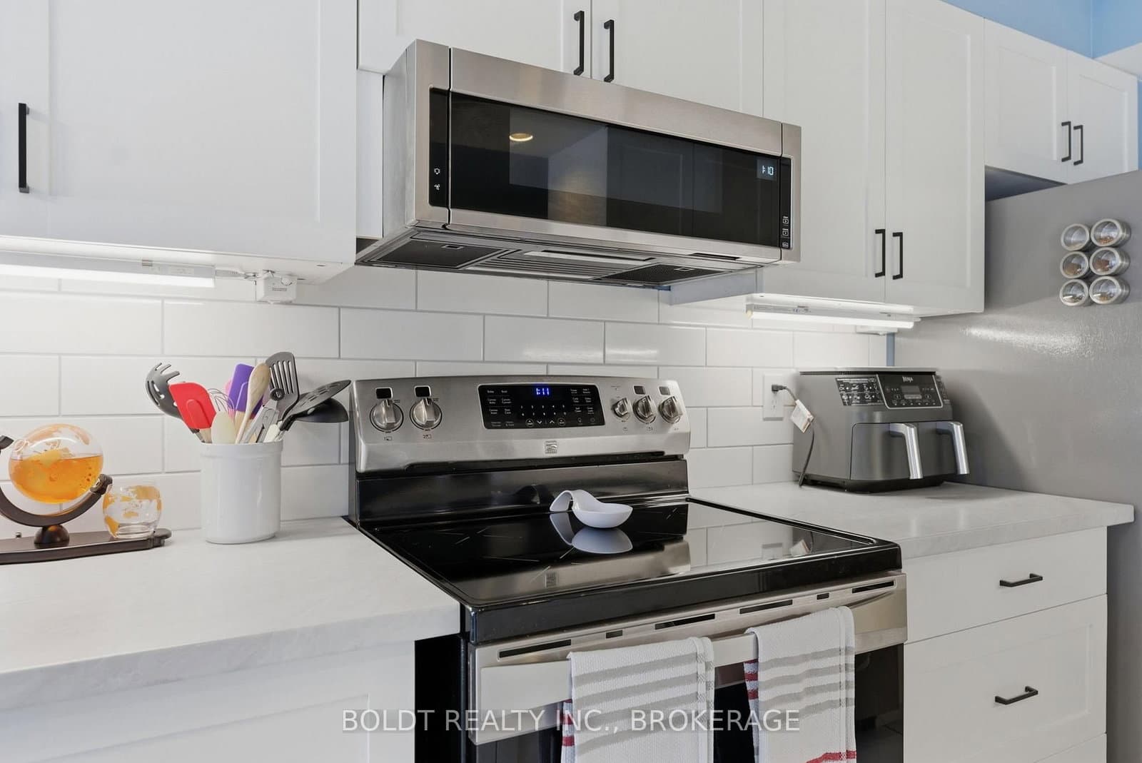 10 Ajax Street, Unit 202 thumbnail 5