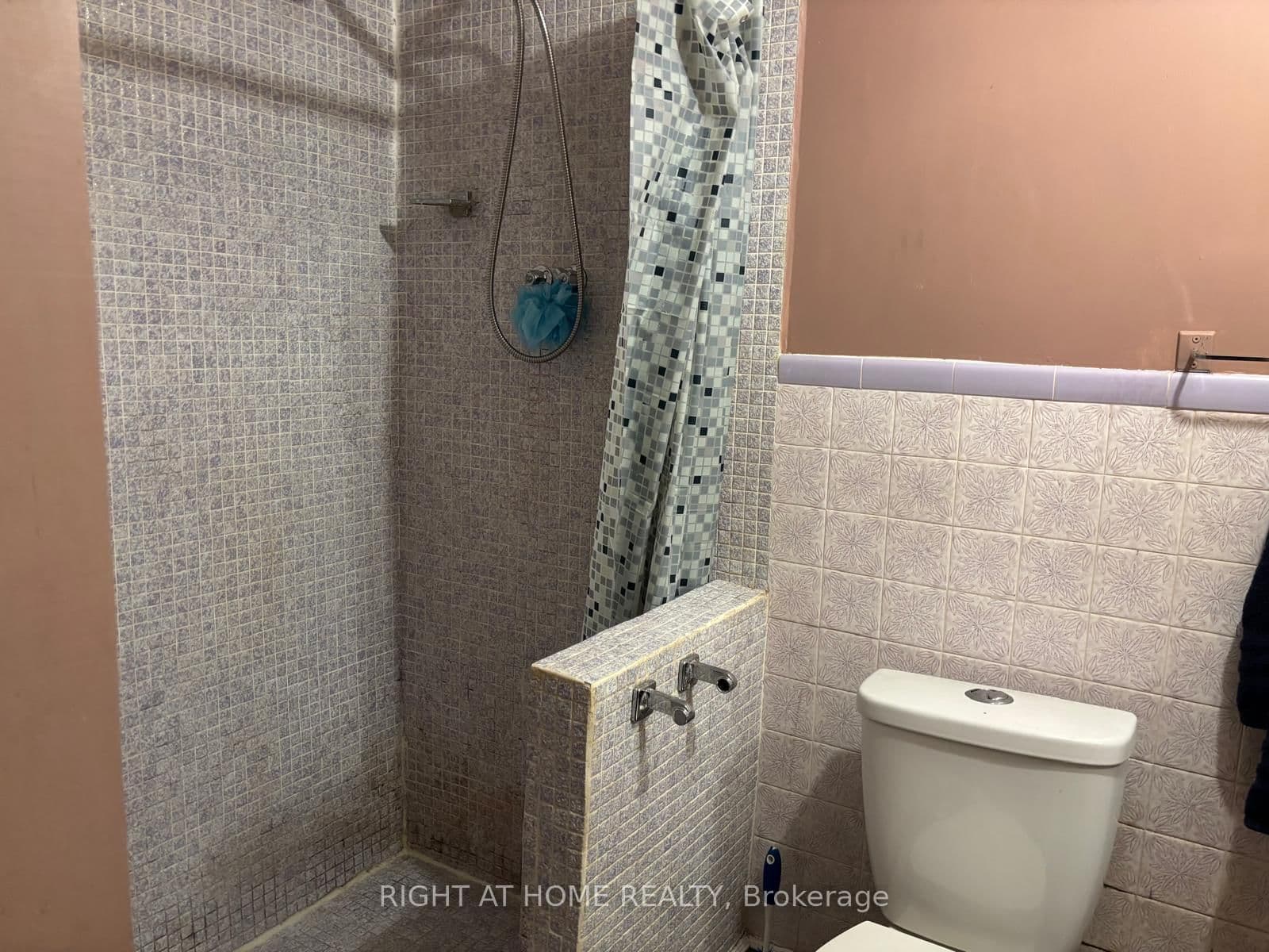 1224 Dunsmure Road thumbnail 13