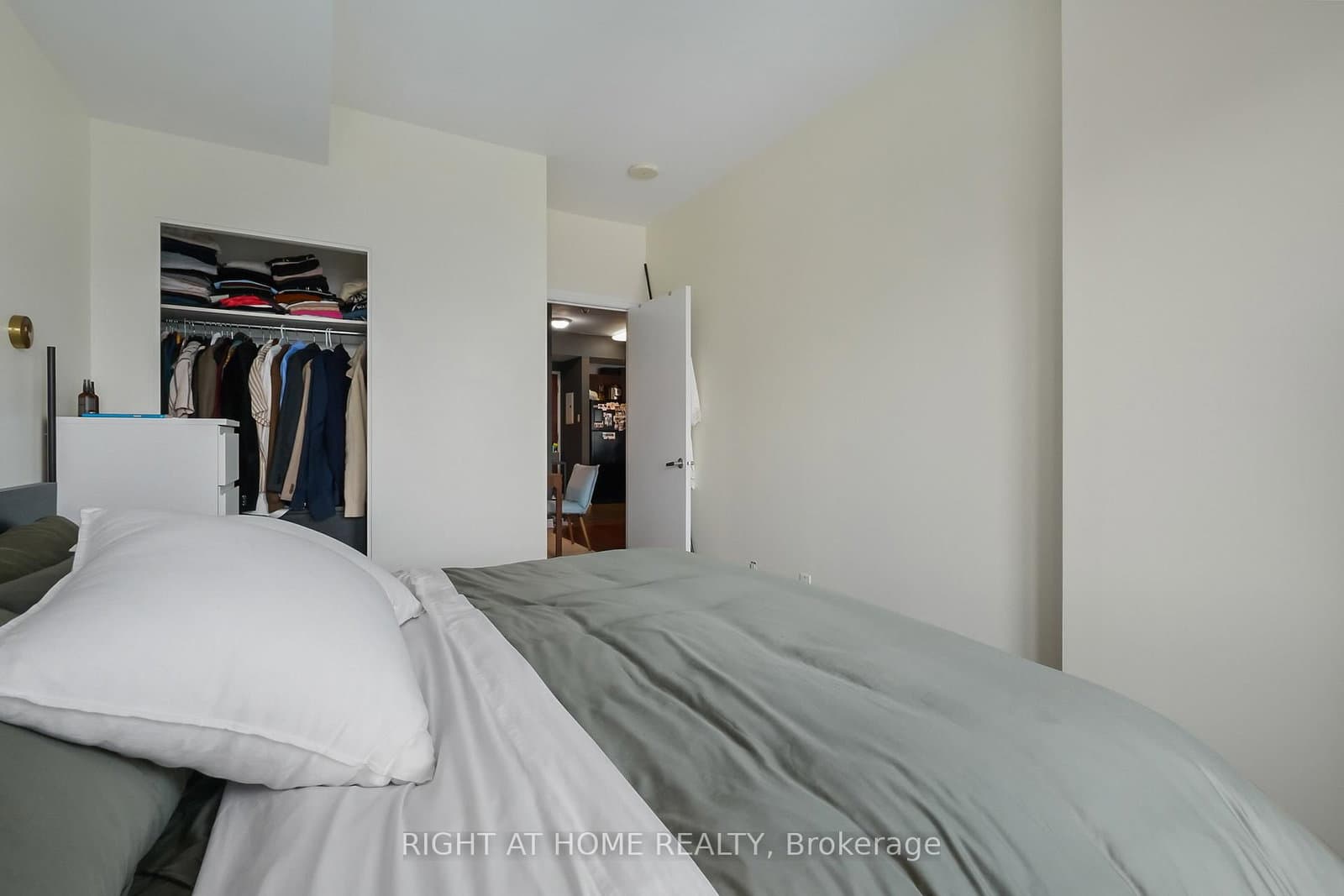 234 Rideau Street, Unit 2302 thumbnail 25