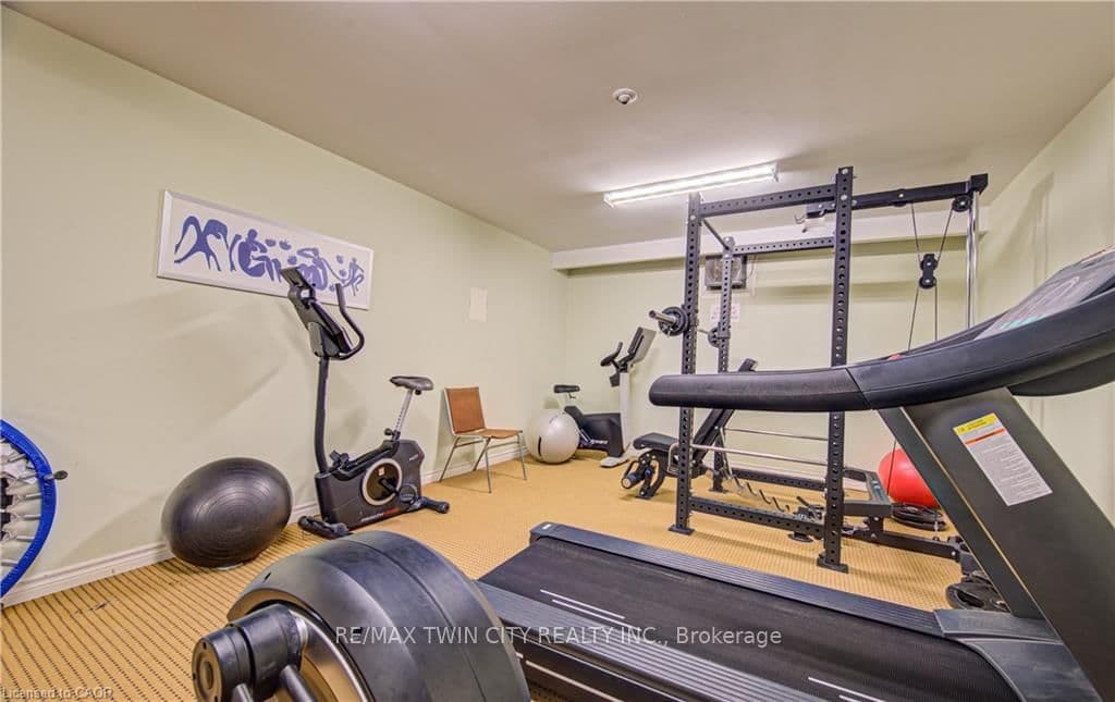 793 COLBORNE Street, Unit 202 thumbnail 21