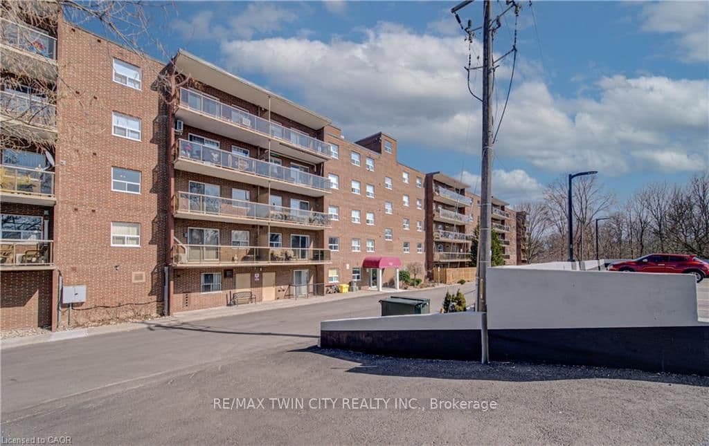 793 COLBORNE Street, Unit 202 thumbnail 29