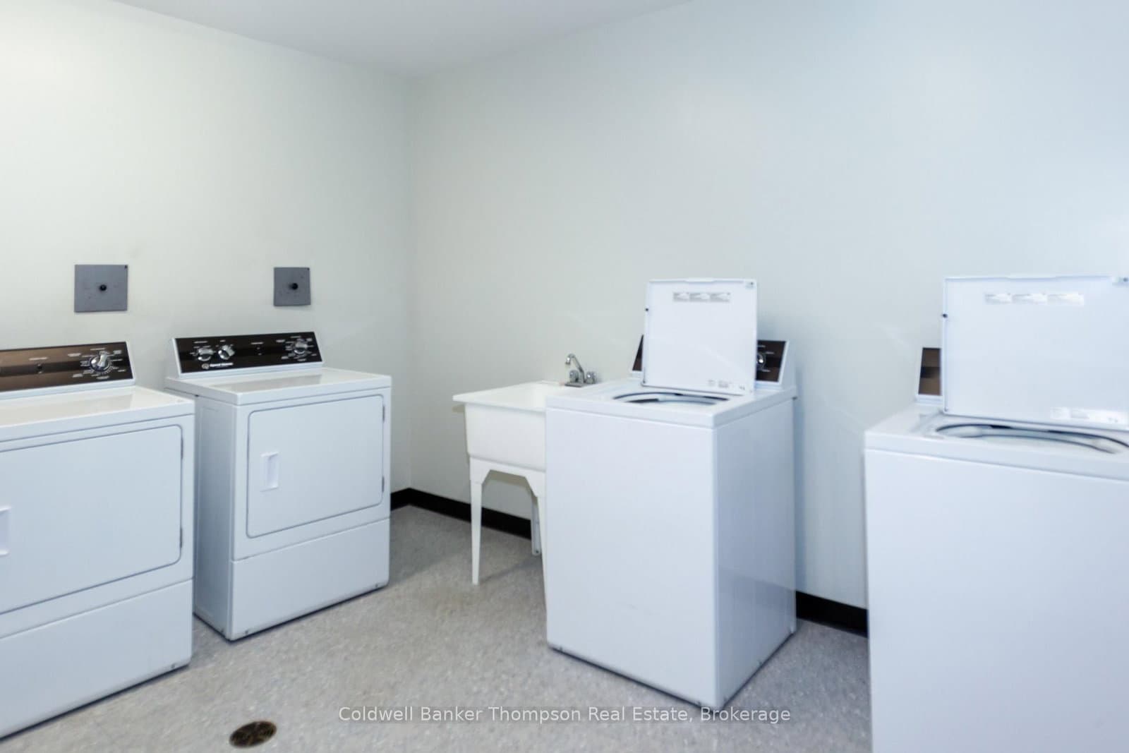 25 PEN LAKE POINT Road, Unit 110 thumbnail 22