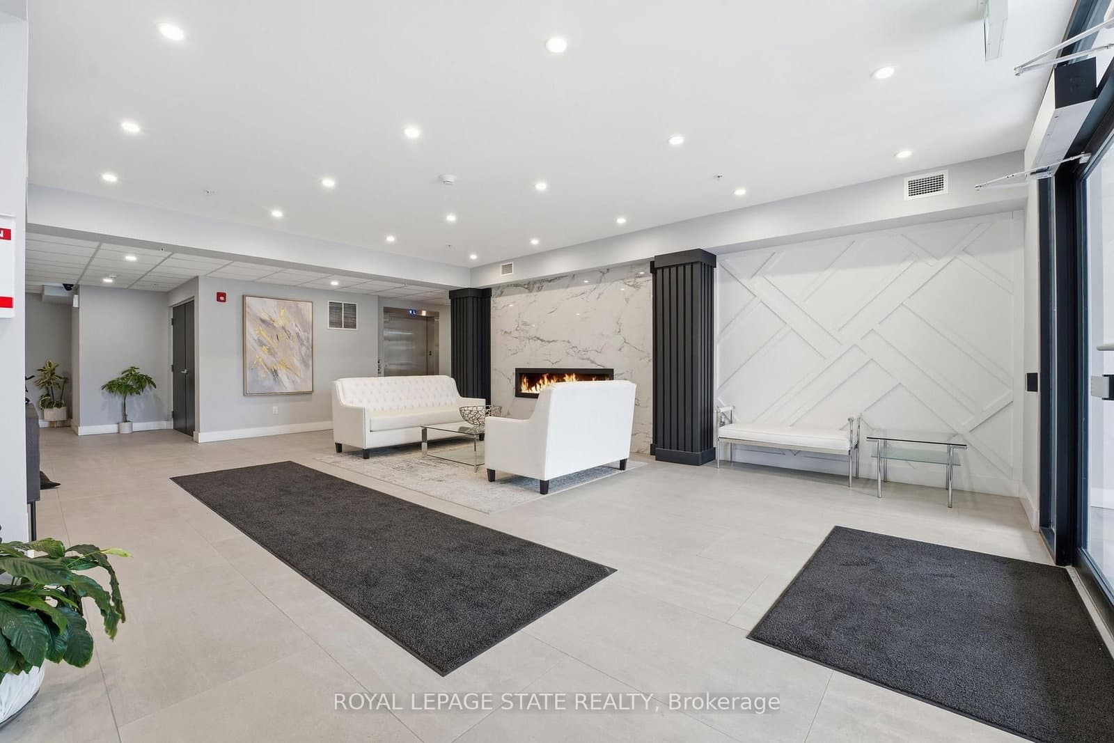 120 Springvalley Crescent, Unit 203 thumbnail 23