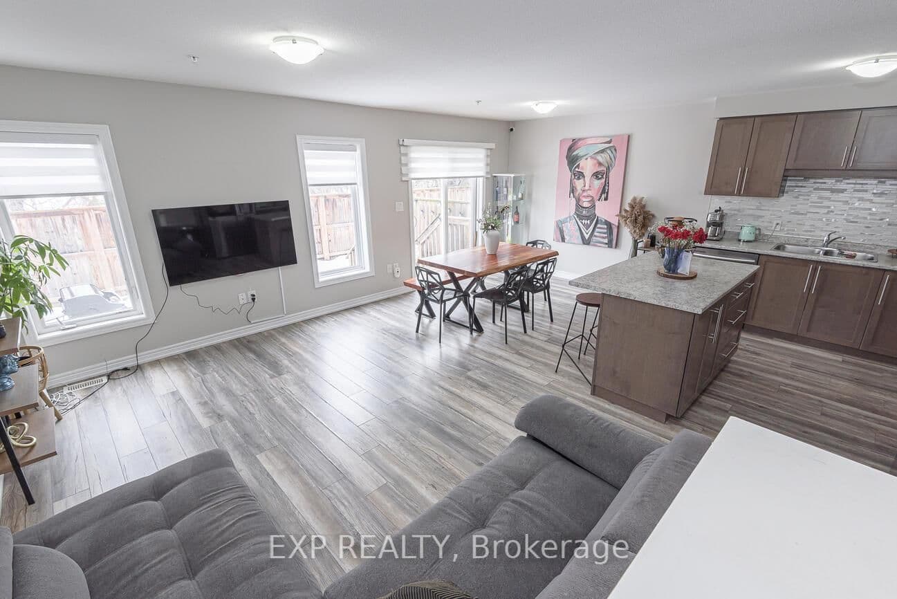 60 Canterbury Drive, Unit 7 thumbnail 12