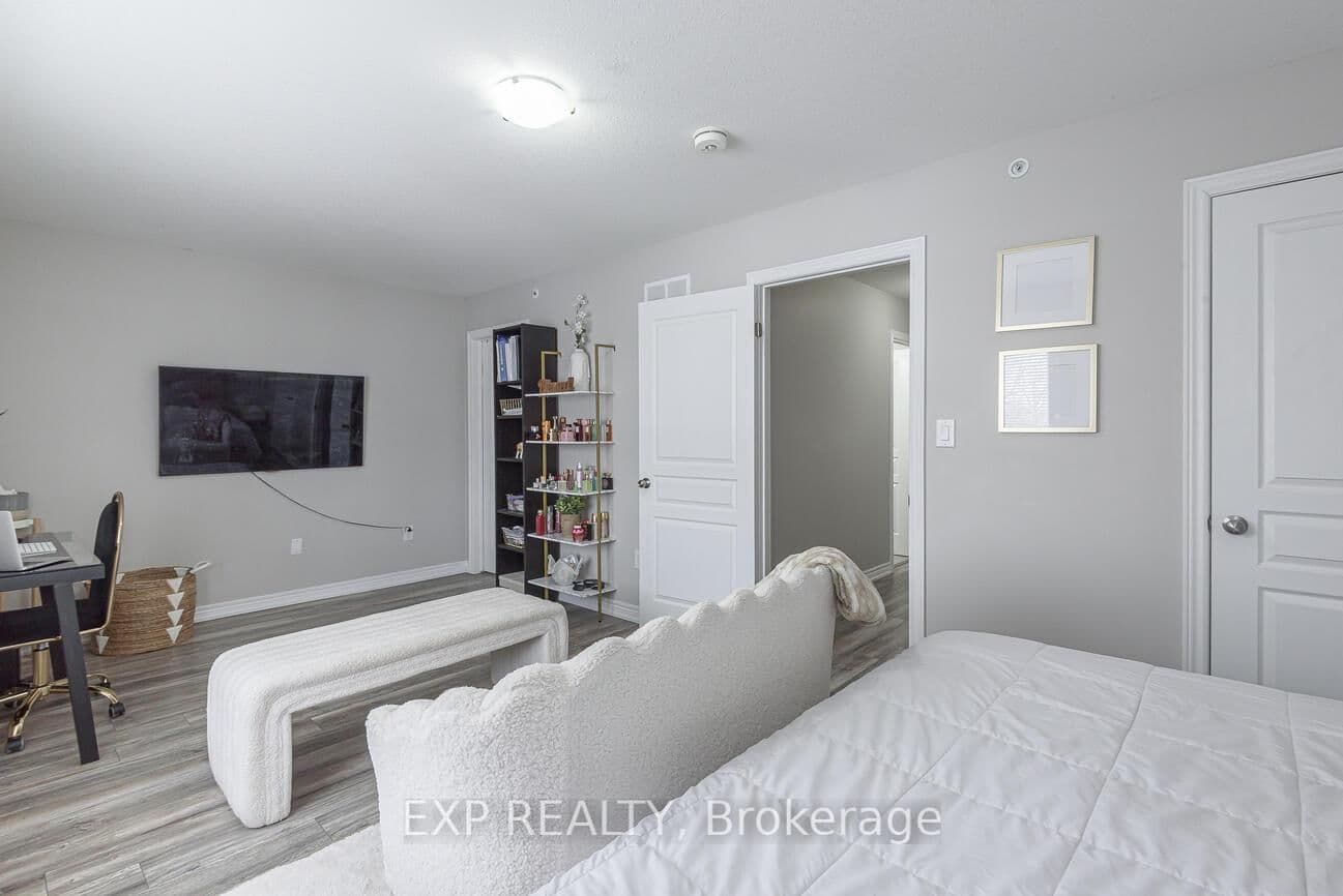 60 Canterbury Drive, Unit 7 thumbnail 18