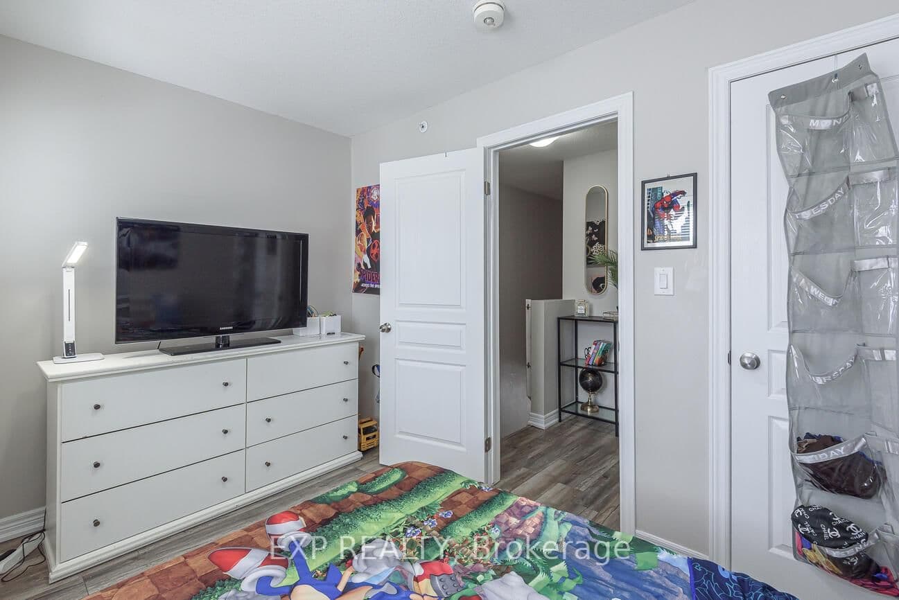 60 Canterbury Drive, Unit 7 thumbnail 22