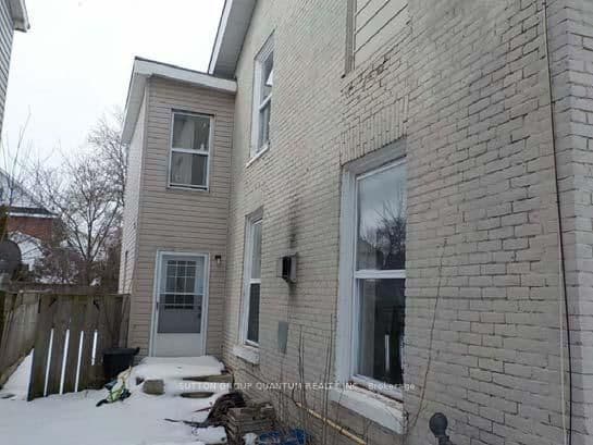 60 & 62 Everett Street thumbnail 6