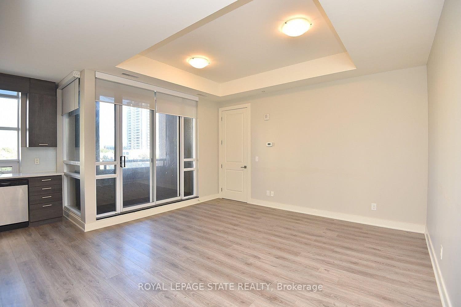 150 Main Street W, Unit 603 thumbnail 8