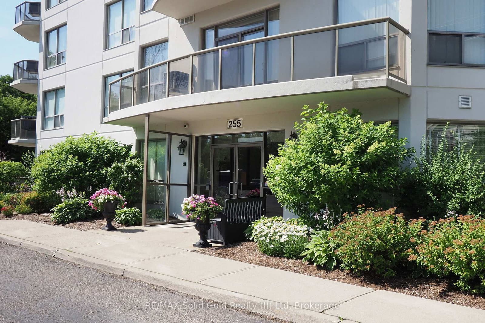 255 Keats Way, Unit 701 thumbnail 2