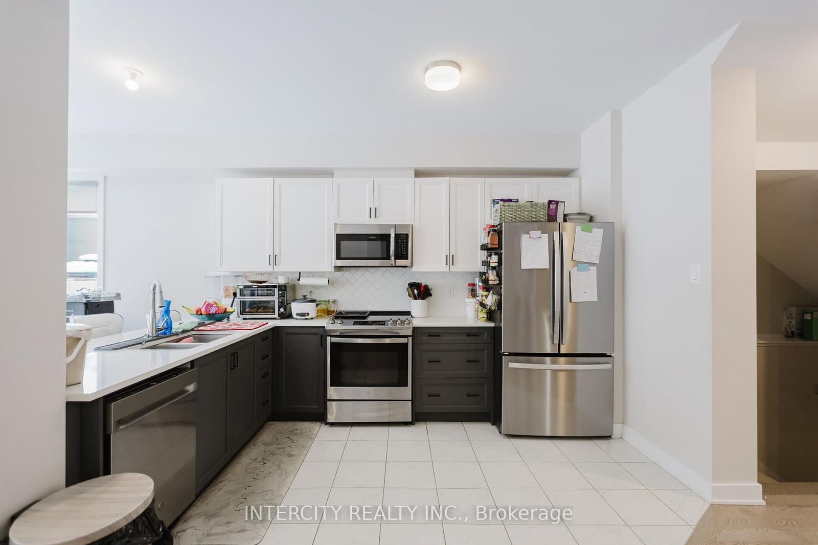 124 Hackamore Crescent thumbnail 16