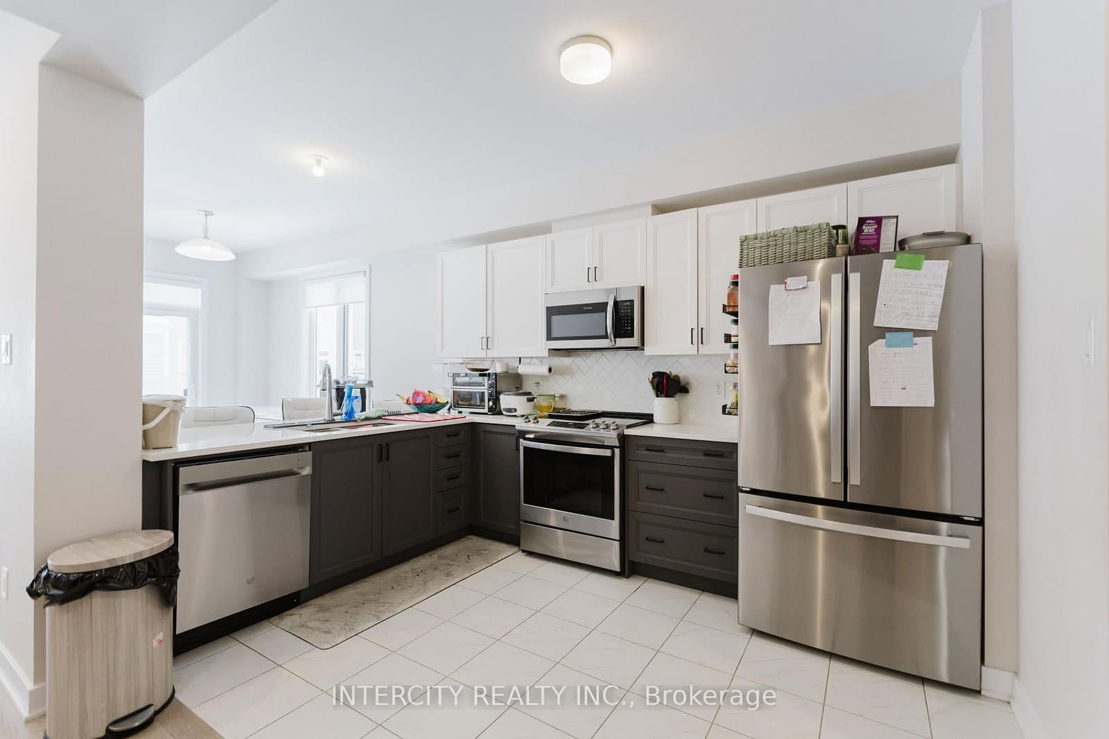 124 Hackamore Crescent thumbnail 17