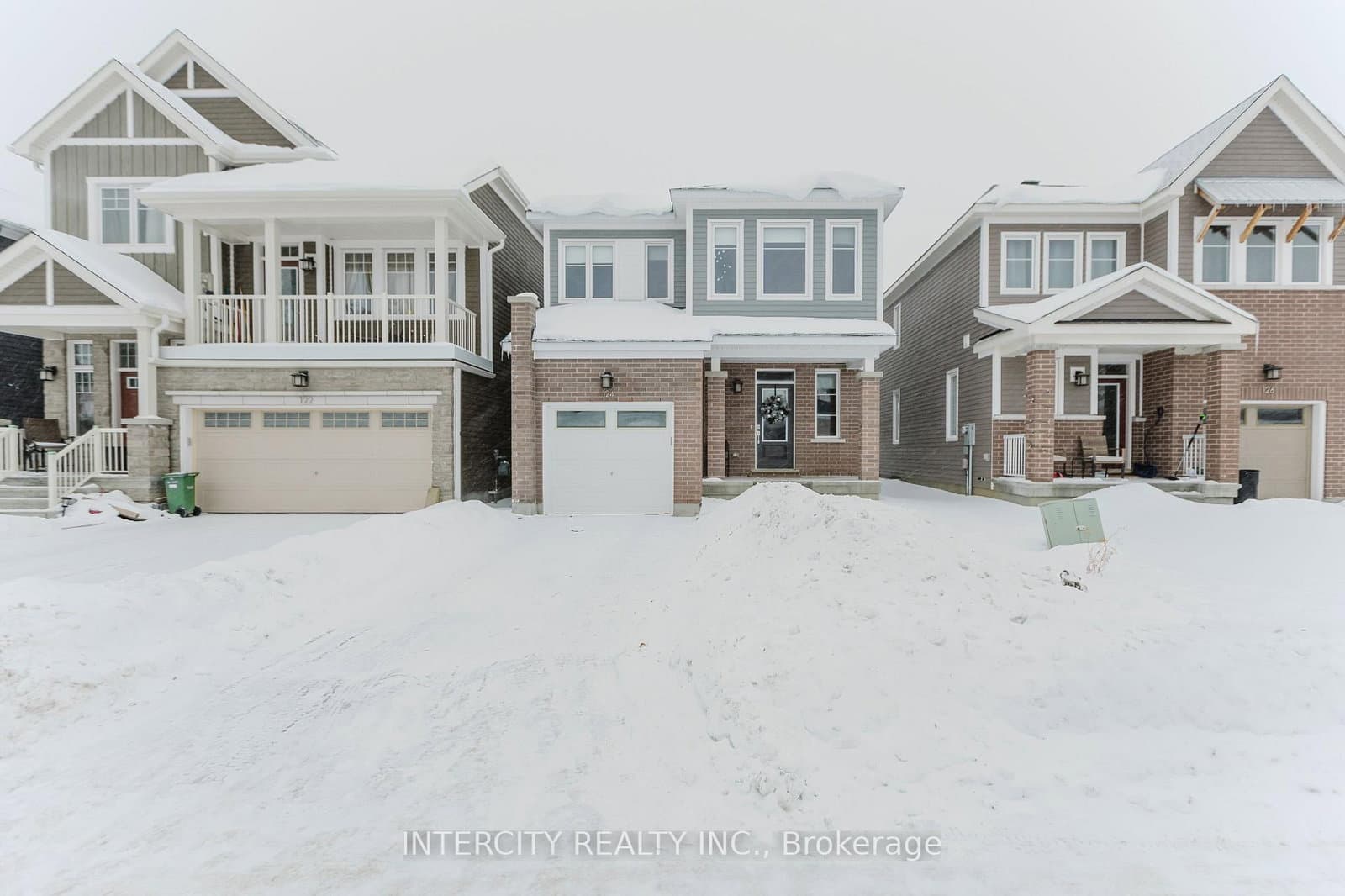 124 Hackamore Crescent thumbnail 3