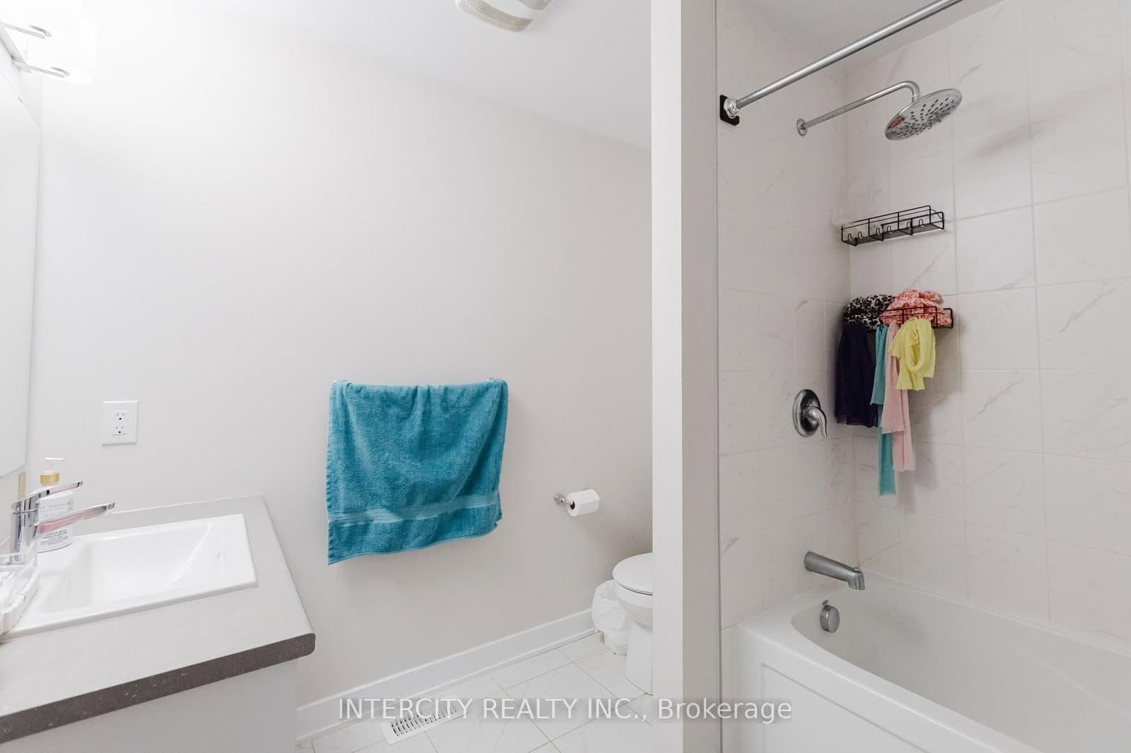 124 Hackamore Crescent thumbnail 33