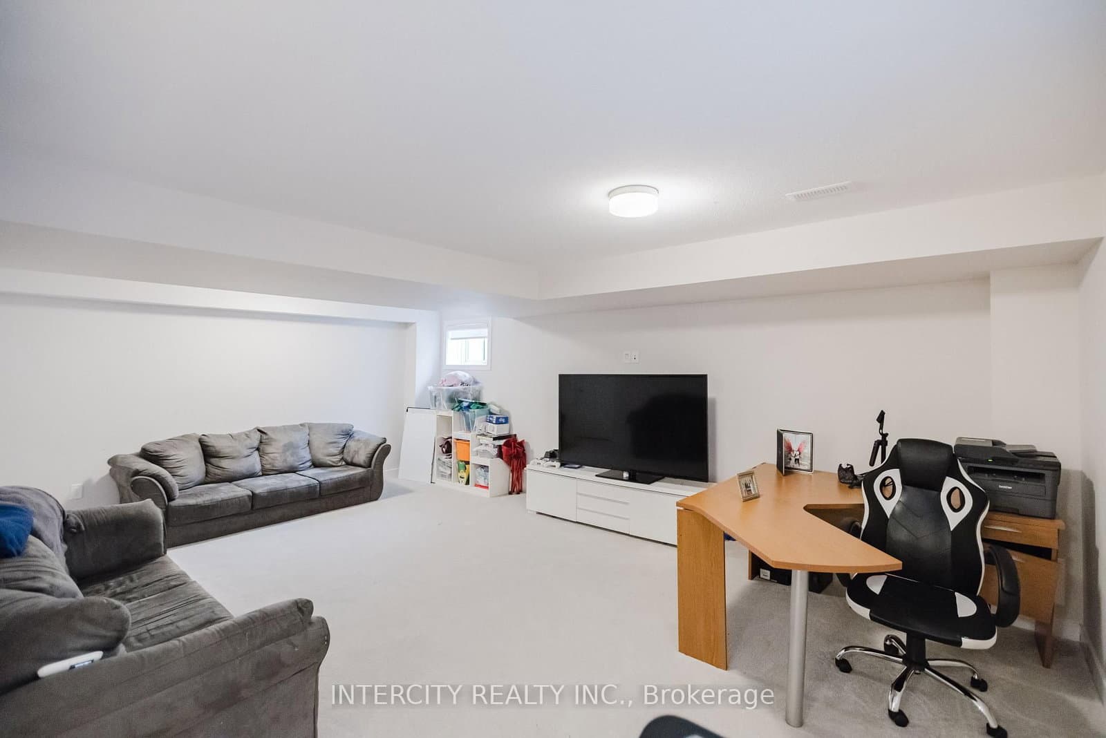 124 Hackamore Crescent thumbnail 39