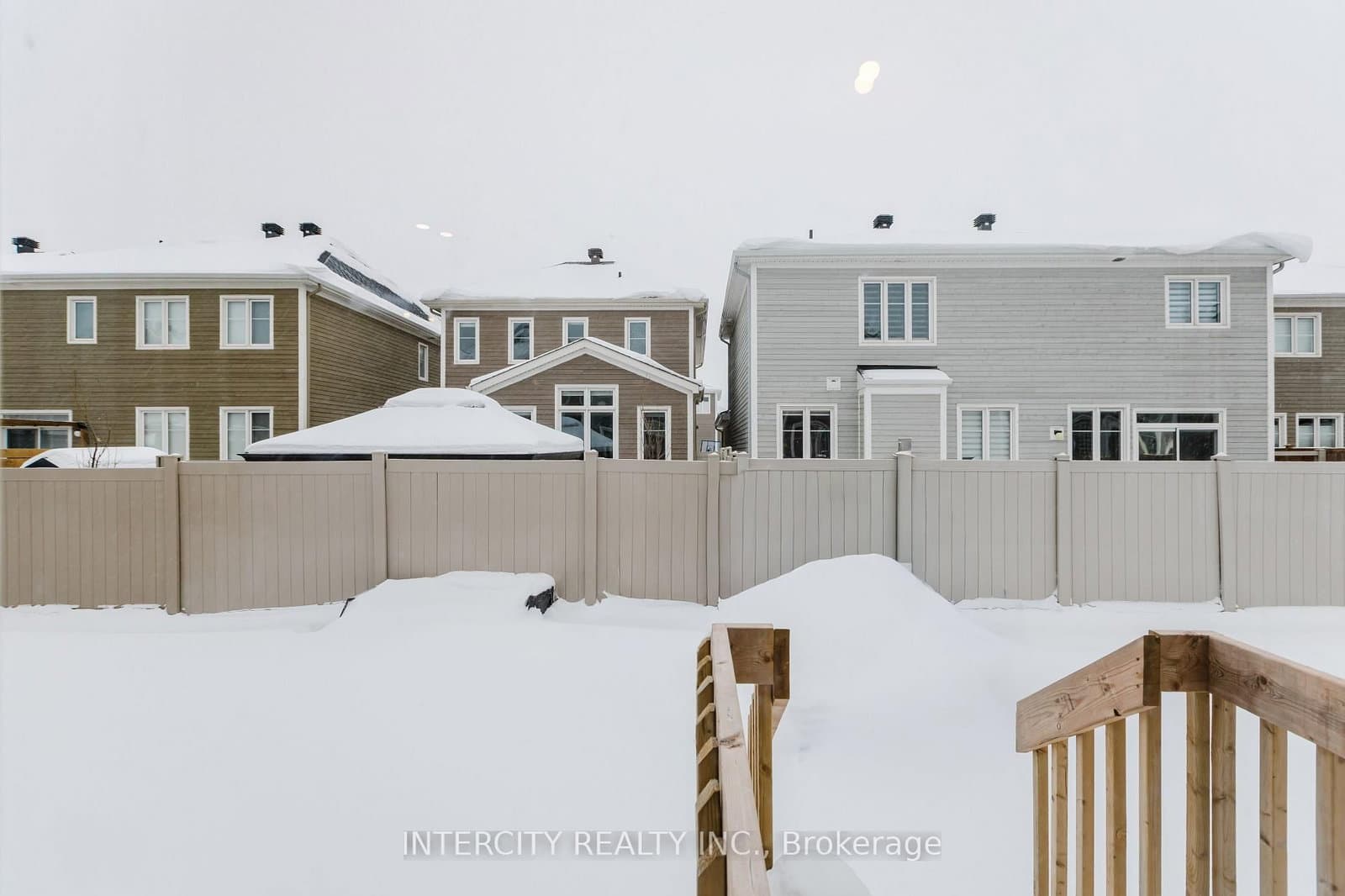 124 Hackamore Crescent thumbnail 43