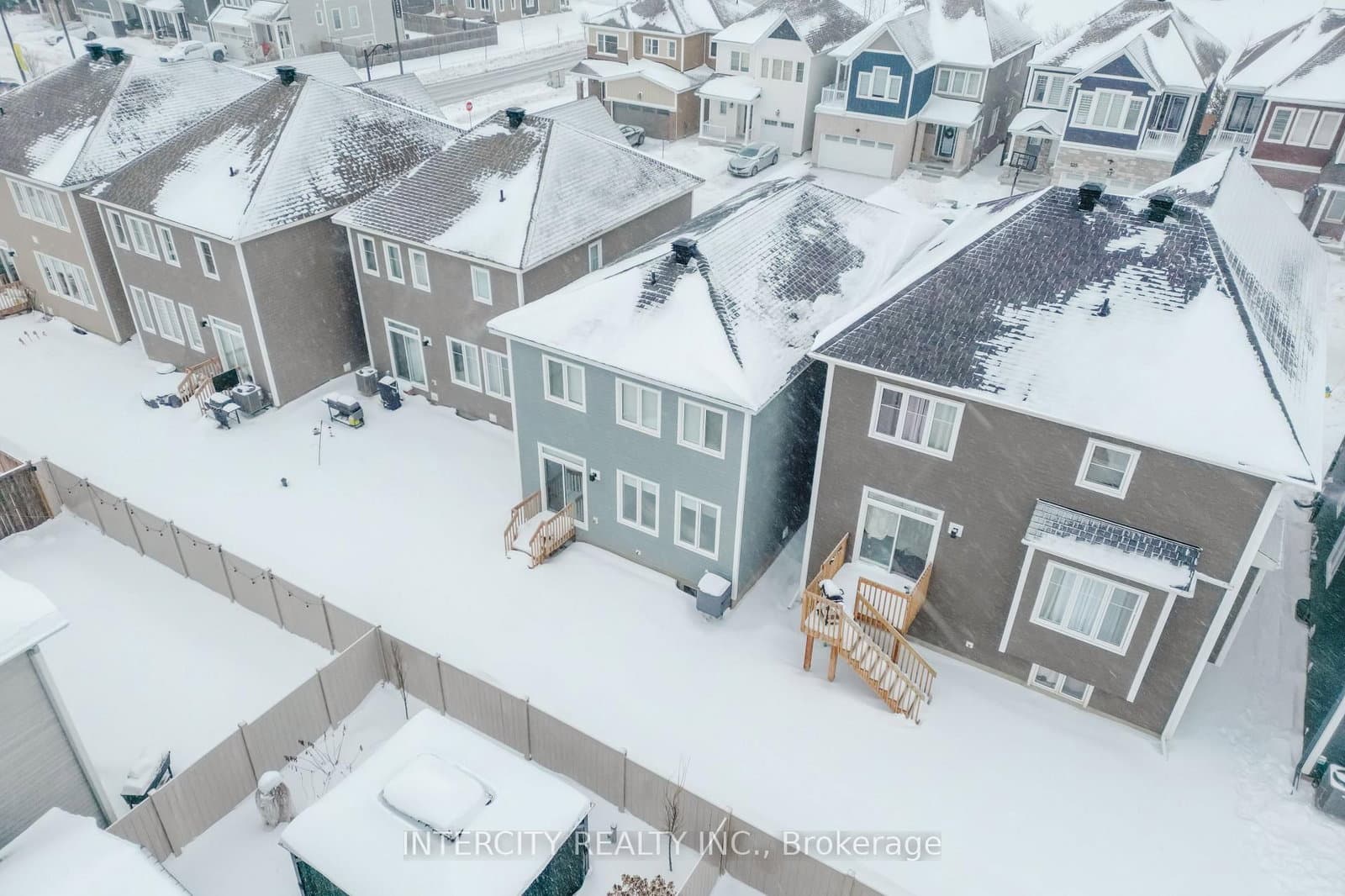 124 Hackamore Crescent thumbnail 45