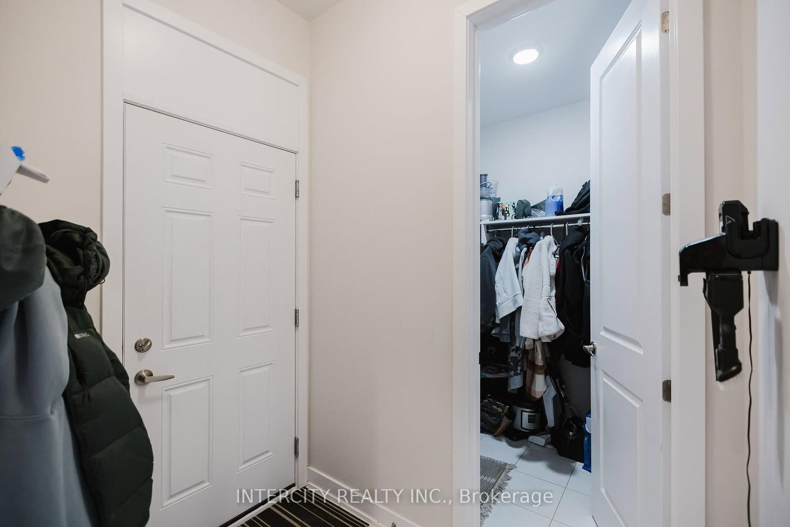 124 Hackamore Crescent thumbnail 8