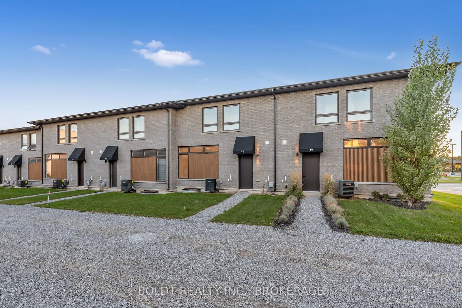 35 WELLSPRING Way thumbnail 34