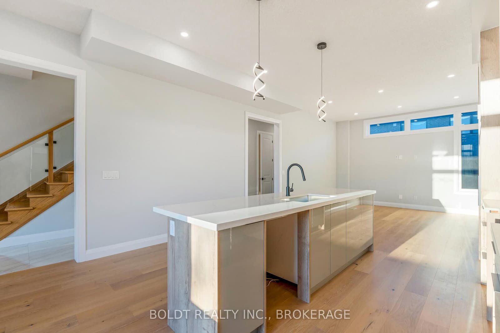 35 WELLSPRING Way thumbnail 9