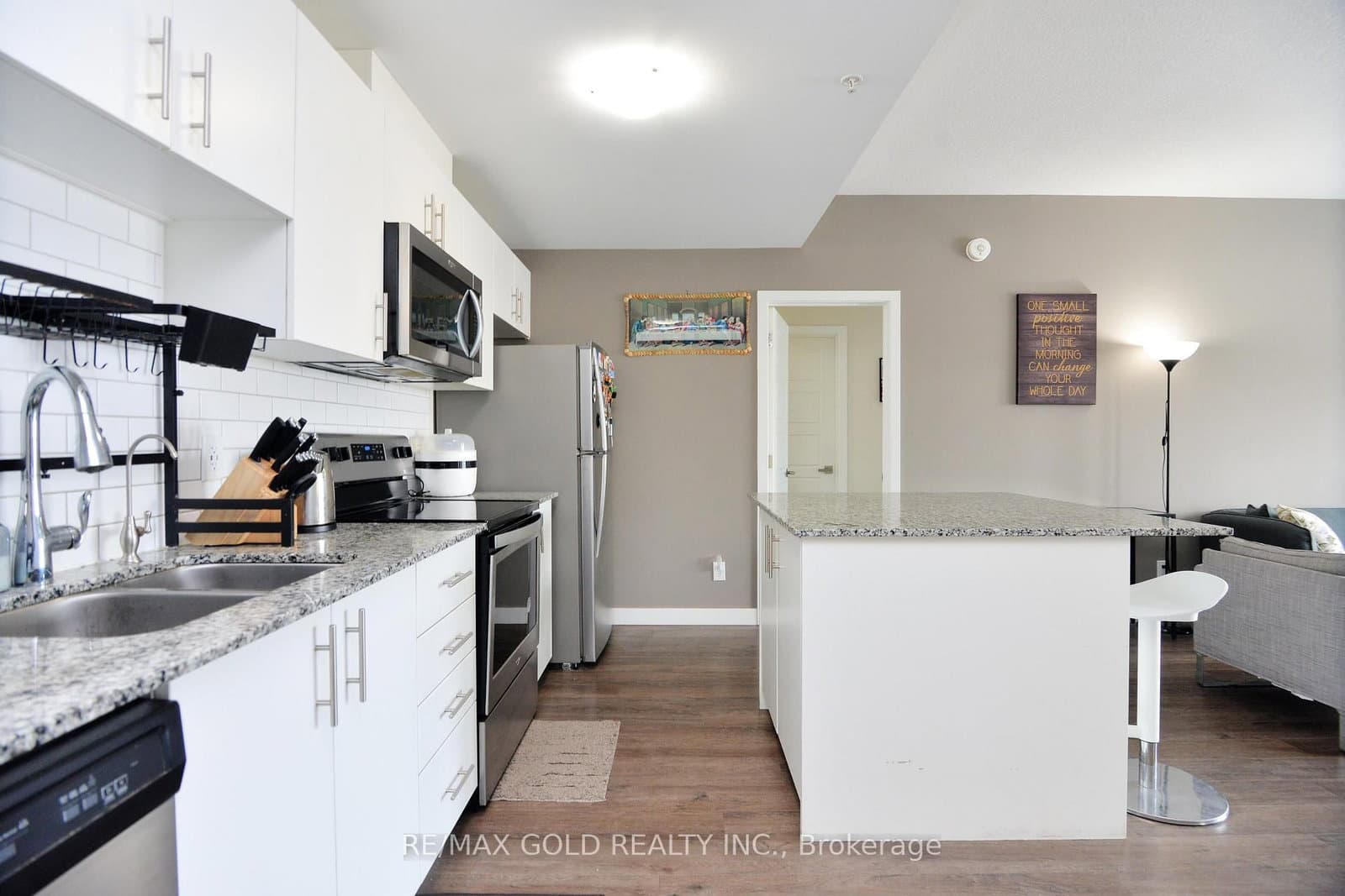175 Commonwealth Street, Unit 107 thumbnail 9