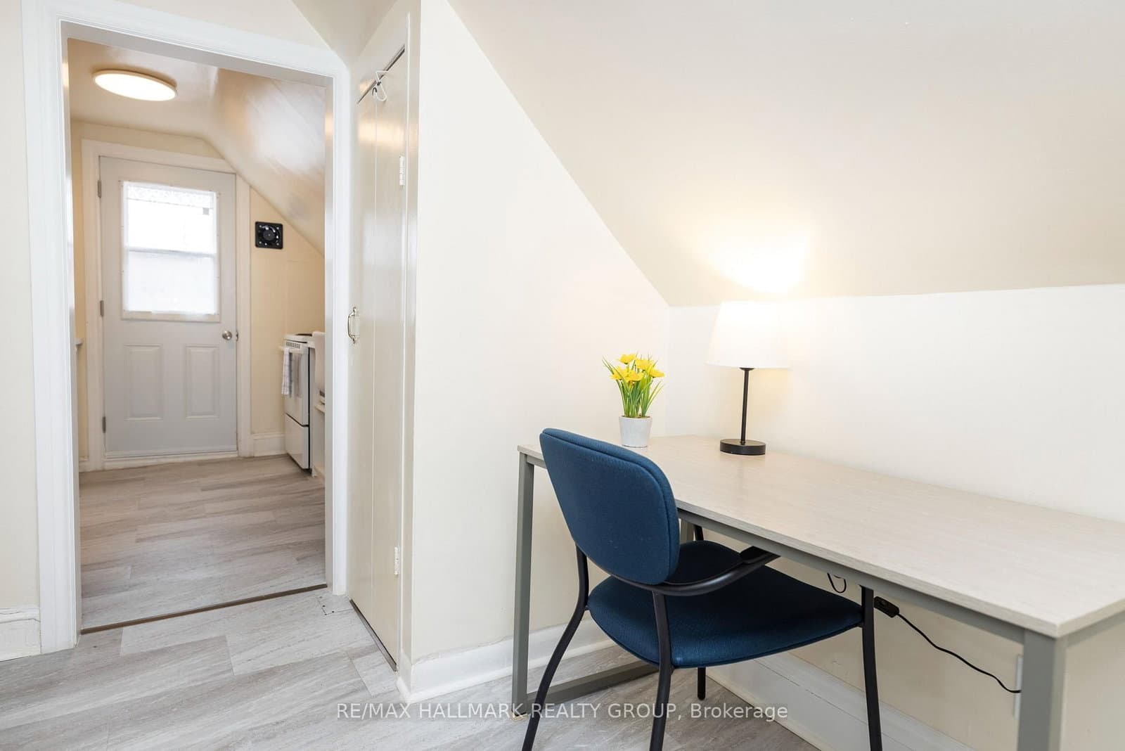 456 BRONSON Avenue, Unit 2 thumbnail 4