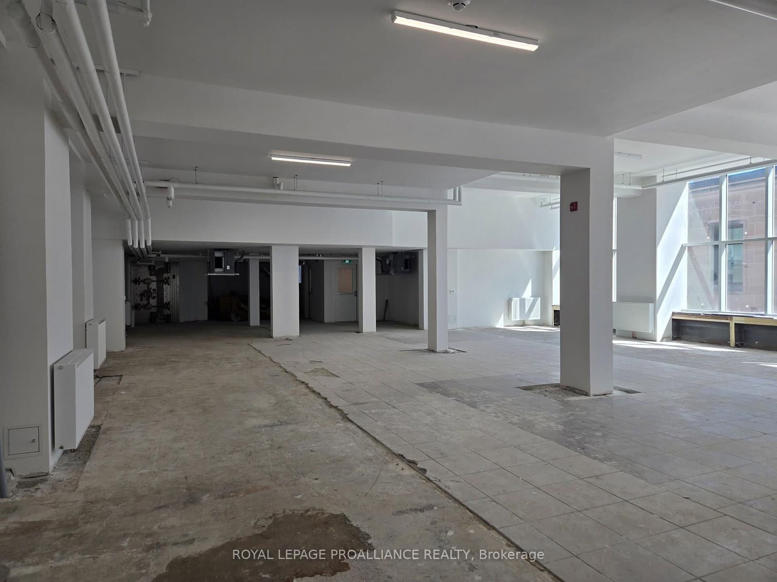 241 Front Street thumbnail 13