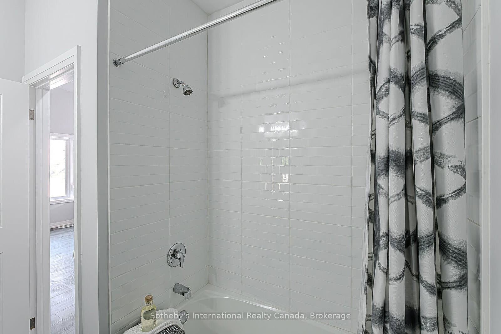 550 Grey Street, Unit 52 thumbnail 24