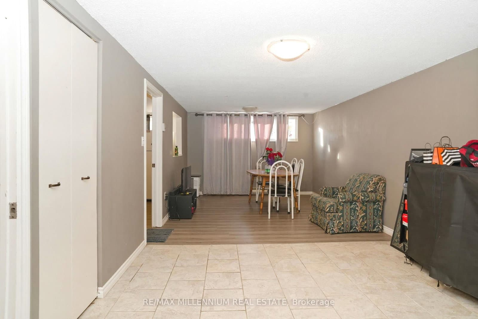8 PLUMTREE Place thumbnail 7