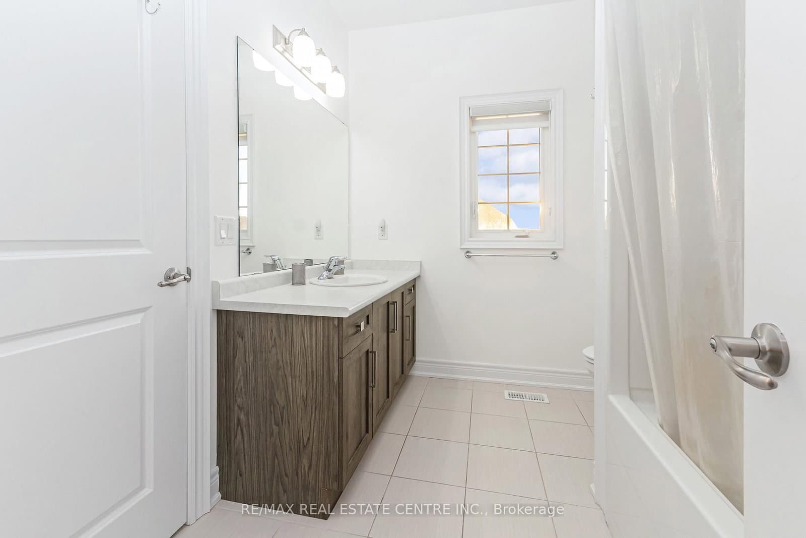 127 Lametti Drive thumbnail 34