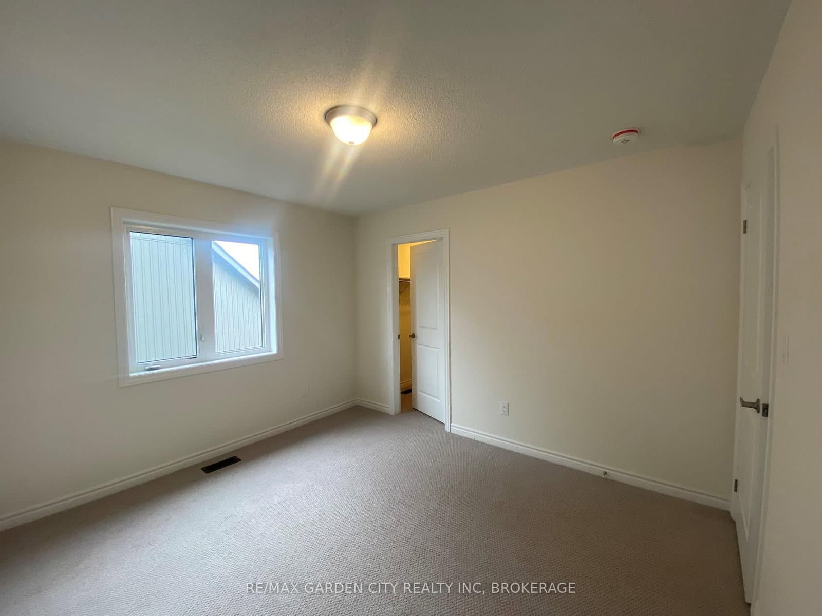 74 ORIOLE Crescent thumbnail 32