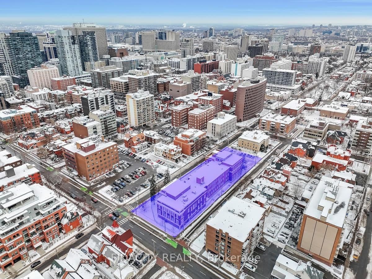 330 Gilmour Street thumbnail 2
