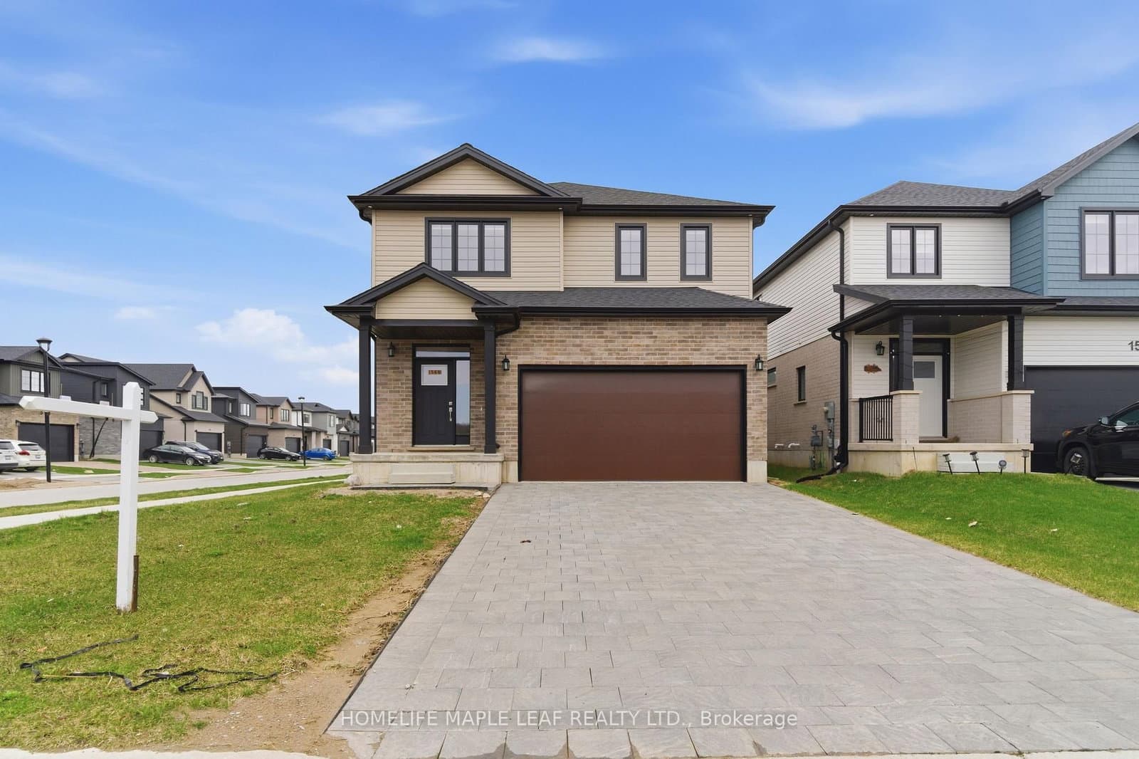 1566 Wright Crescent thumbnail 2