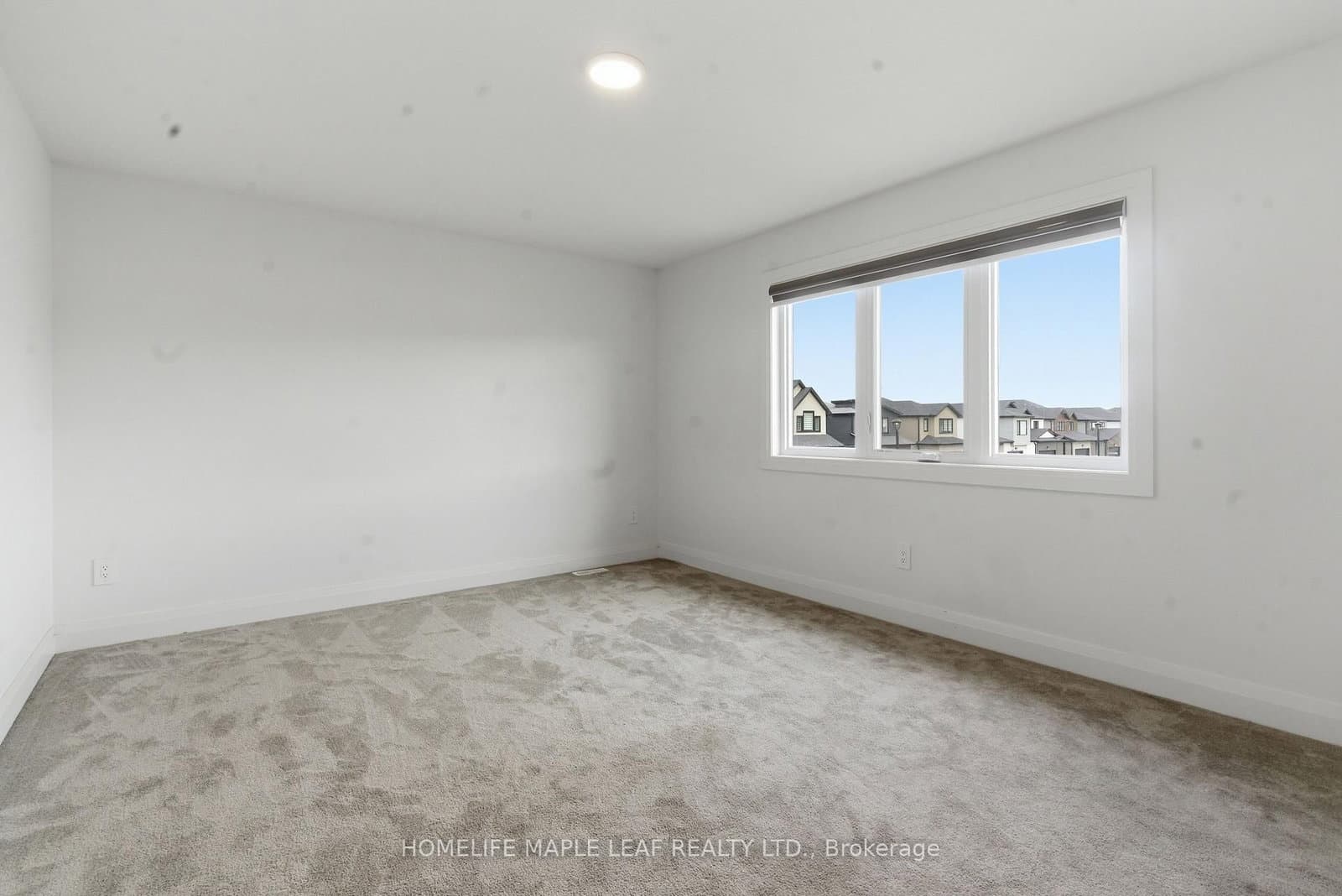 1566 Wright Crescent thumbnail 23