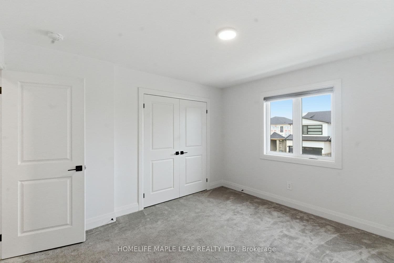 1566 Wright Crescent thumbnail 33