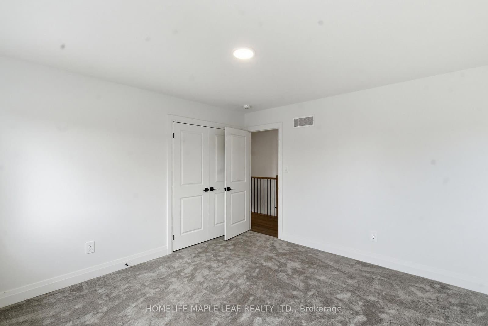 1566 Wright Crescent thumbnail 40
