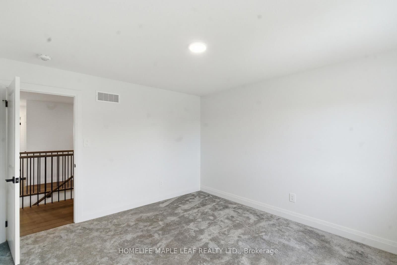 1566 Wright Crescent thumbnail 41