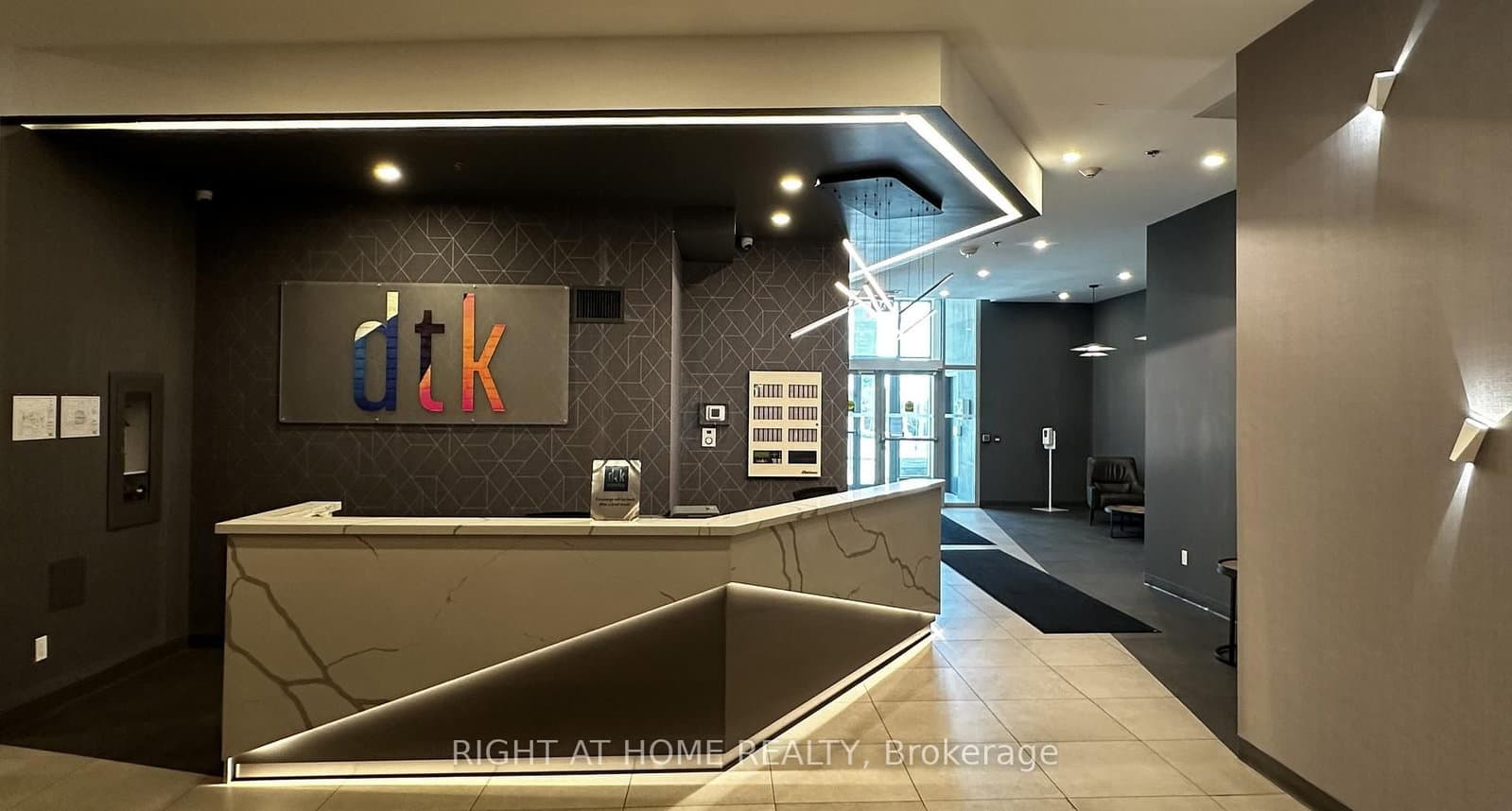 60 Frederick Street, Unit 3910 thumbnail 9