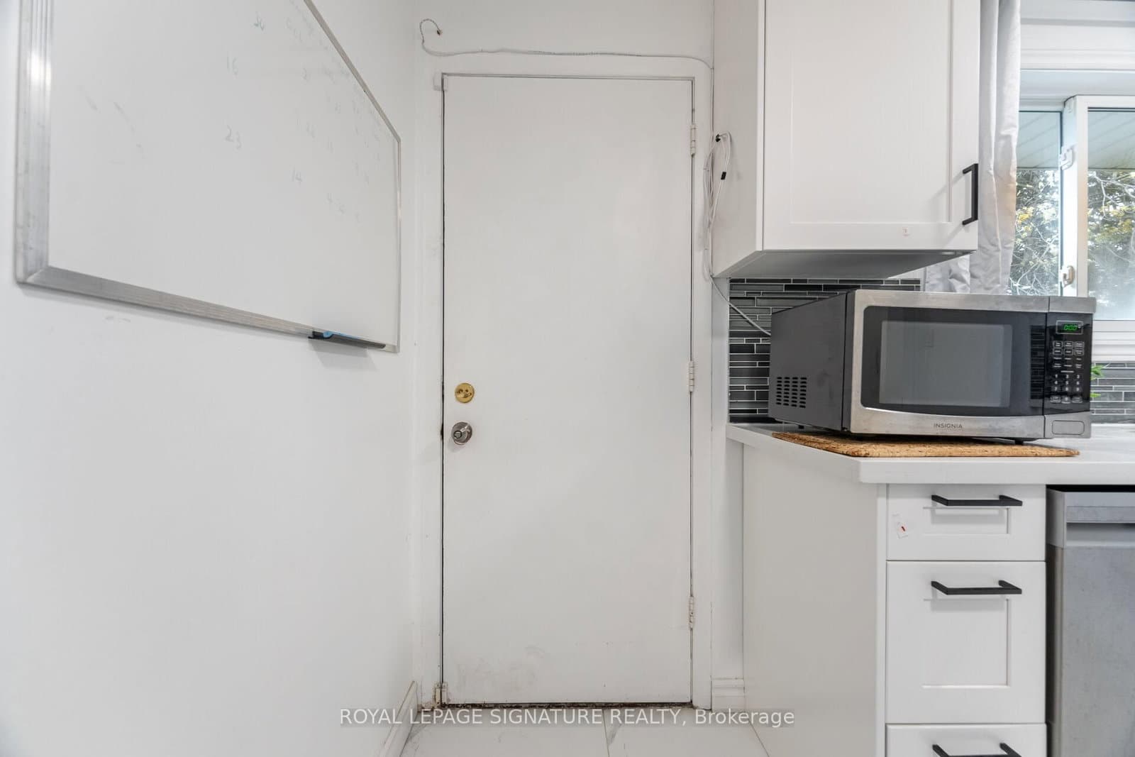 406 Tamarack Drive thumbnail 17