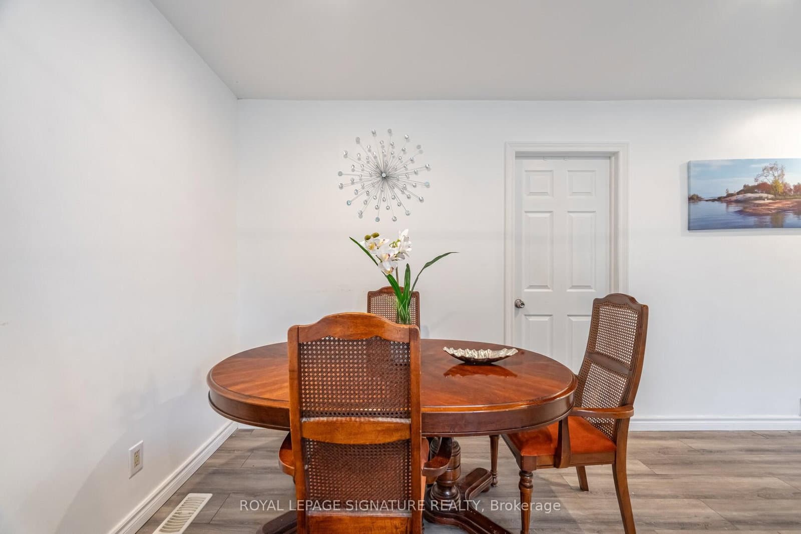 406 Tamarack Drive thumbnail 9