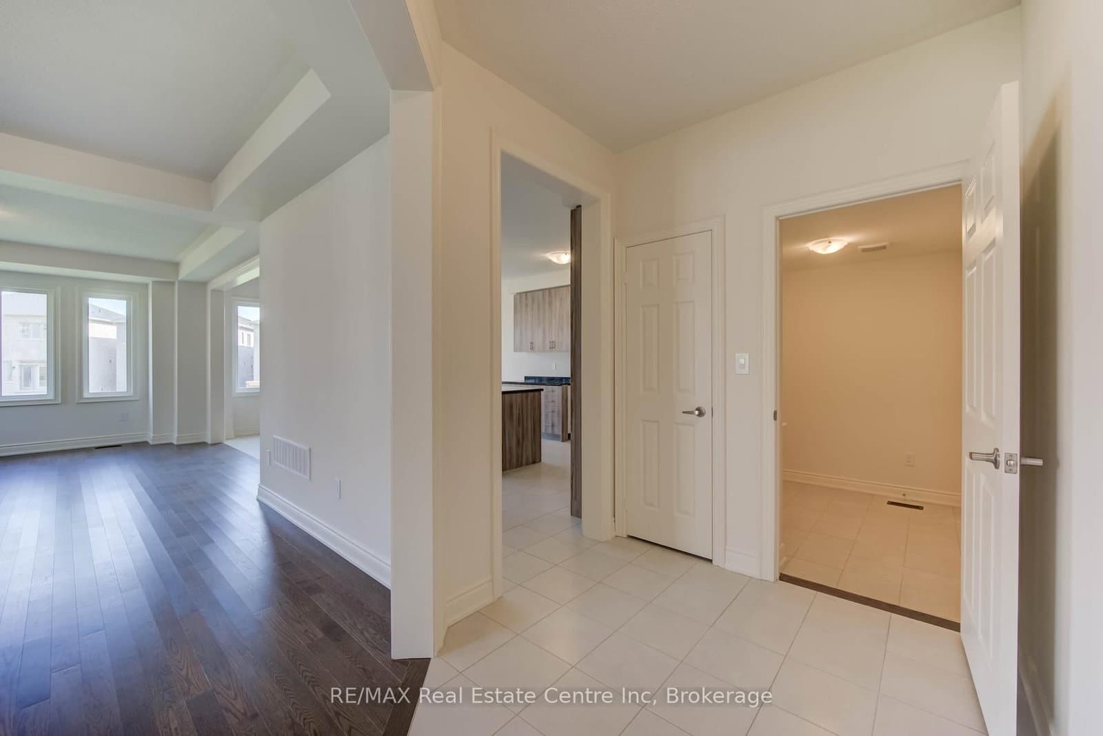 154 ATTWATER Drive thumbnail 11