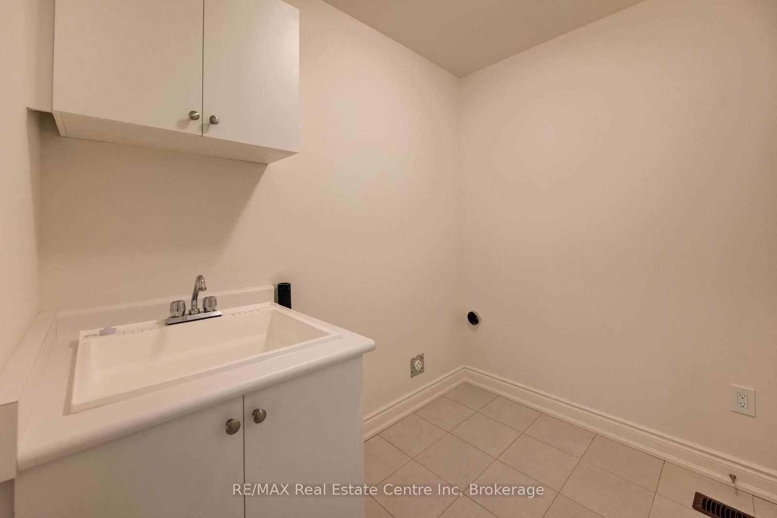 154 ATTWATER Drive thumbnail 12