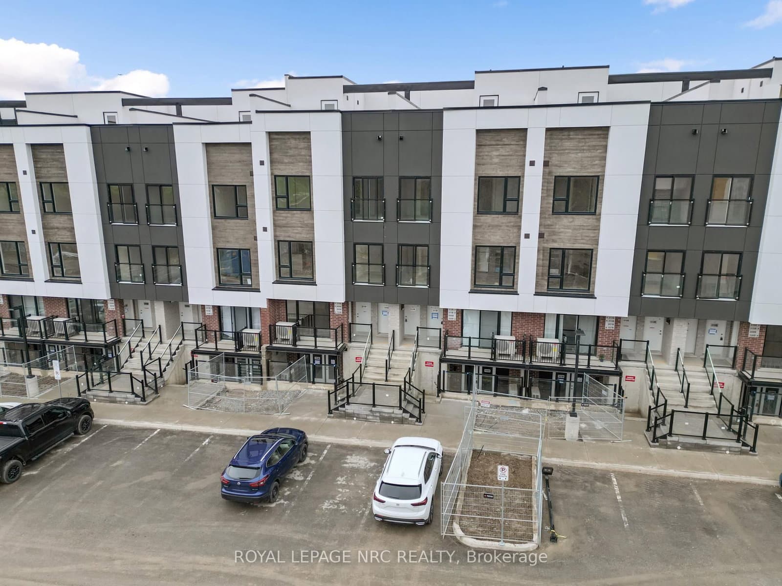 16 Melbourne Avenue, Unit 312B - Image 1